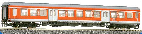 Passenger car type &quot;Halberstadt&quot; with bike compartment<br /><a href='images/pictures/Tillig/13664.jpg' target='_blank'>Full size image</a>